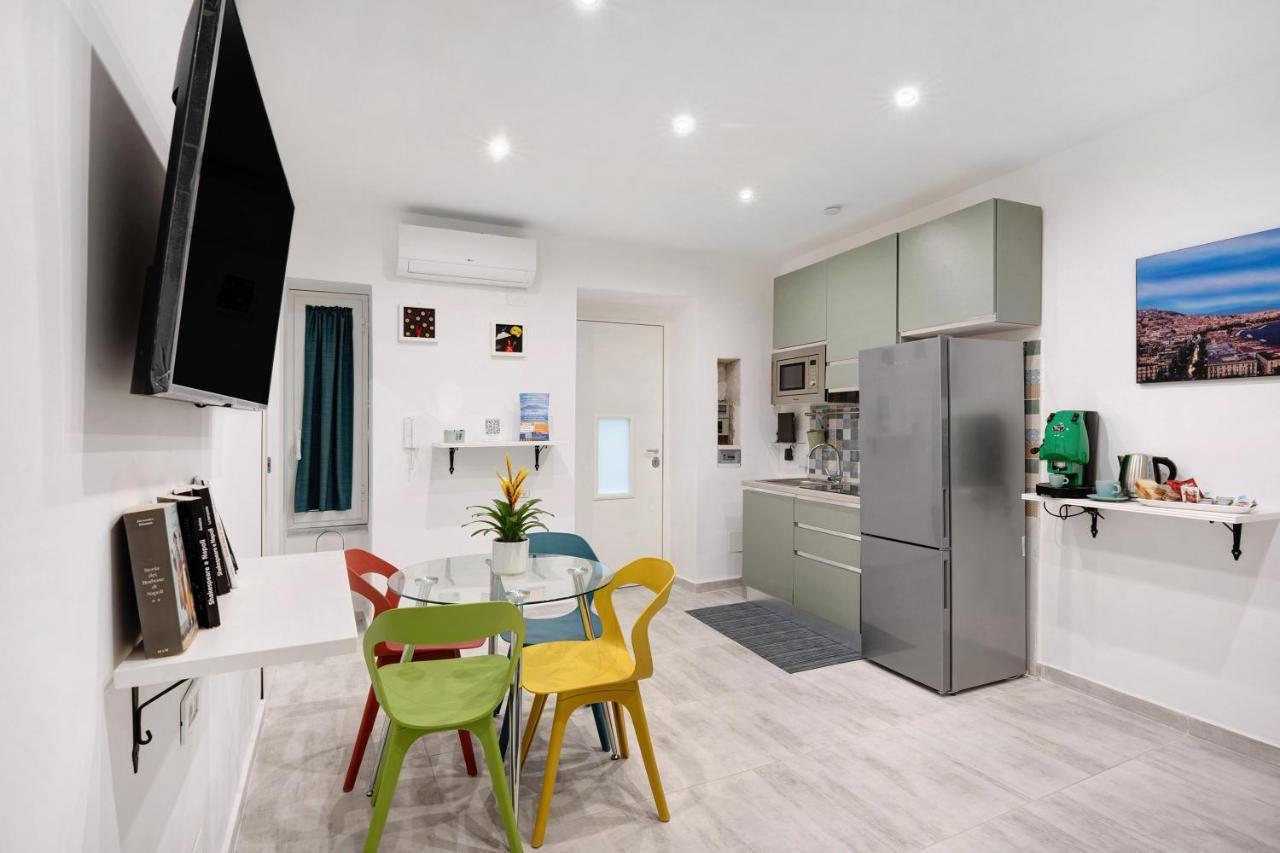 Appartamento Ampolla House Napoli Esterno foto